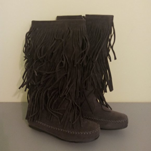 Pierre Dumas Women's Apache-4 Fringe Moccasin Fashion Boots Gray 5.5 - N… - Picture 1 of 4